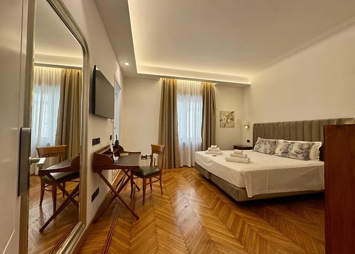 St. Peter' Six & 4* Rome