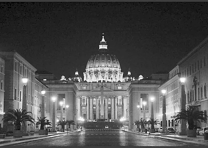 St. Peter' Six & Couette-café Rome